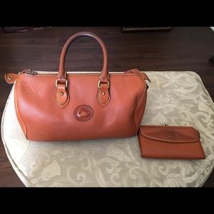Dooney and Bourke doctor bag and bill folder